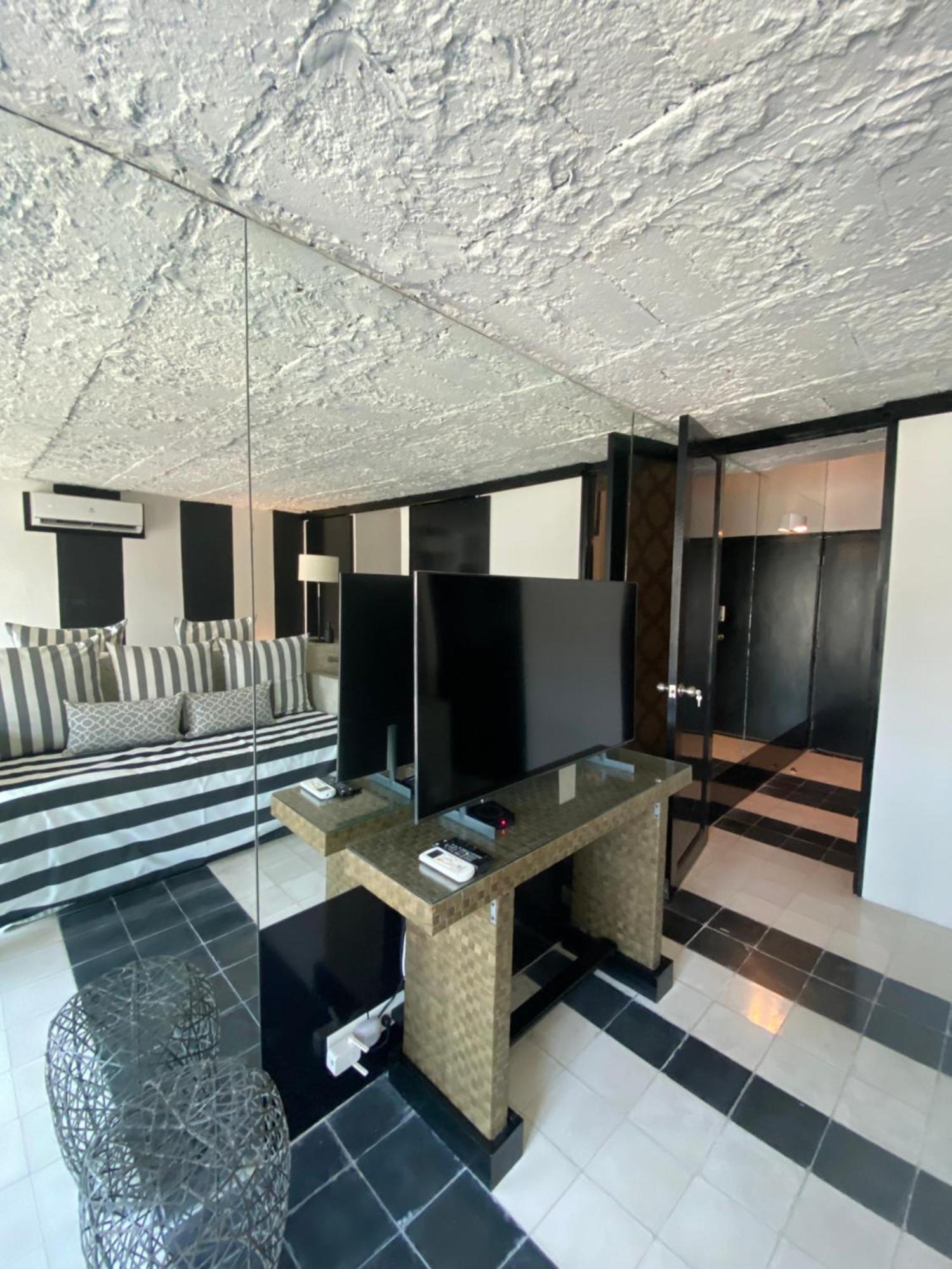 Apartamento Duplex Vista Al Mar Y Murallas Nuevo En La Ciudad Amurallada Apartment Cartagena Exterior photo