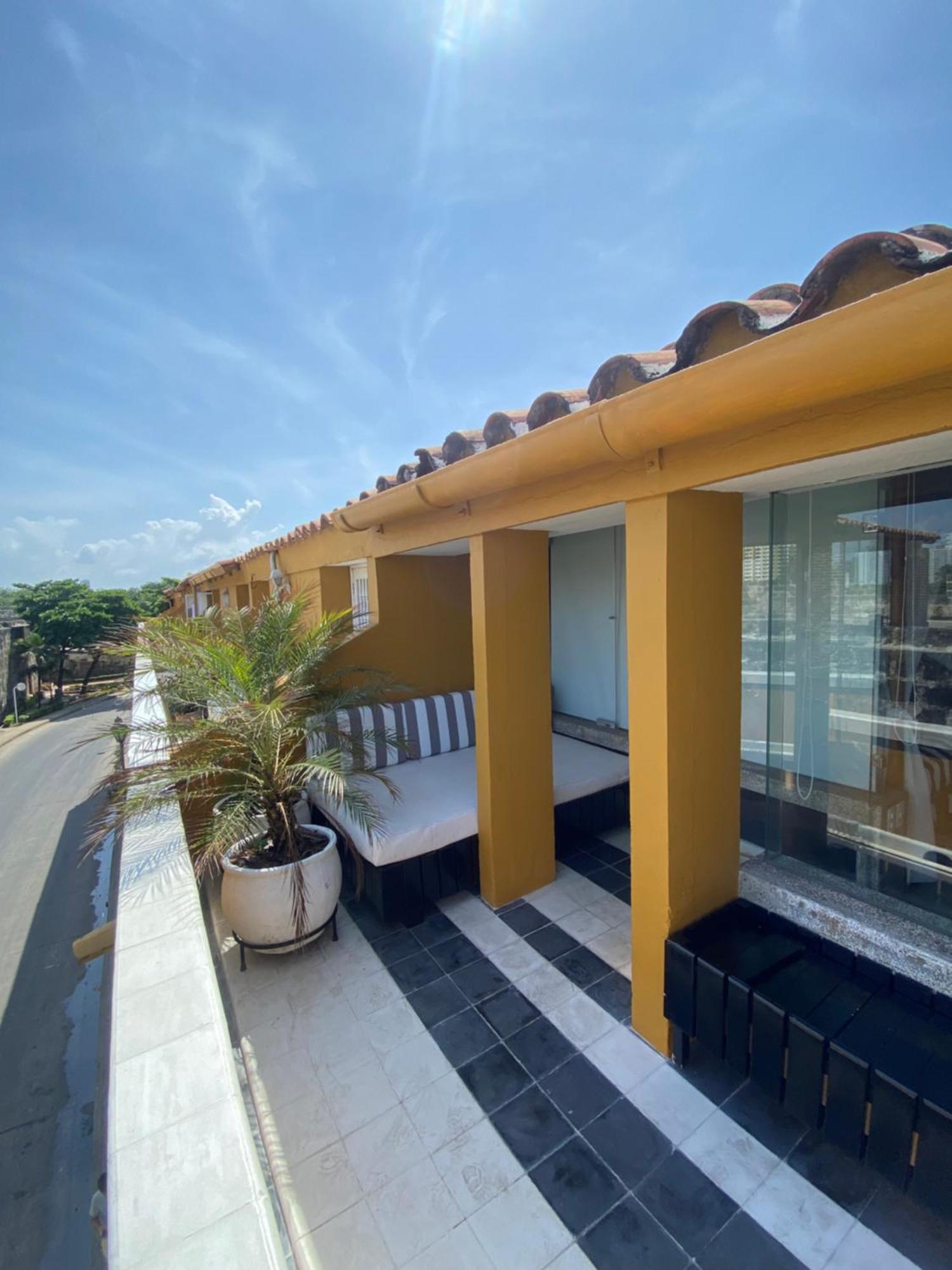 Apartamento Duplex Vista Al Mar Y Murallas Nuevo En La Ciudad Amurallada Apartment Cartagena Exterior photo